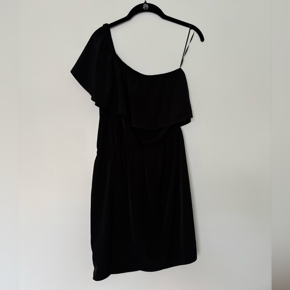 Black One-Shoulder Dress